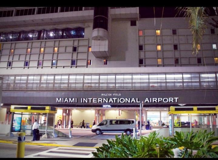 Private Rooms Close To Miami Airport - Free Parking - 01 Екстер'єр фото