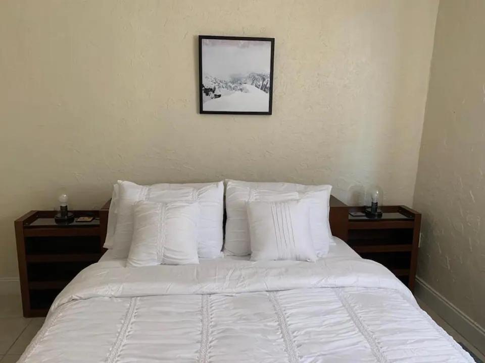 Private Rooms Close To Miami Airport - Free Parking - 01 Екстер'єр фото