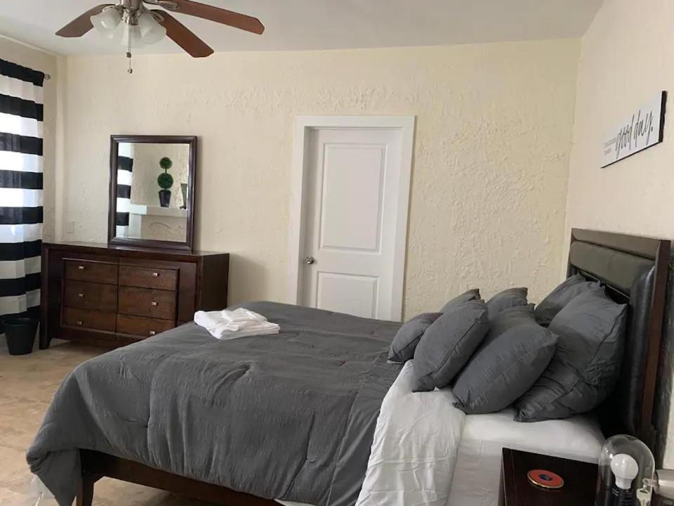 Private Rooms Close To Miami Airport - Free Parking - 01 Екстер'єр фото