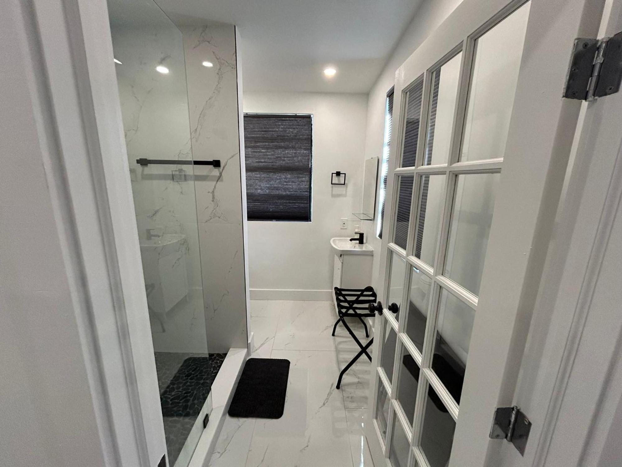 Private Rooms Close To Miami Airport - Free Parking - 01 Екстер'єр фото