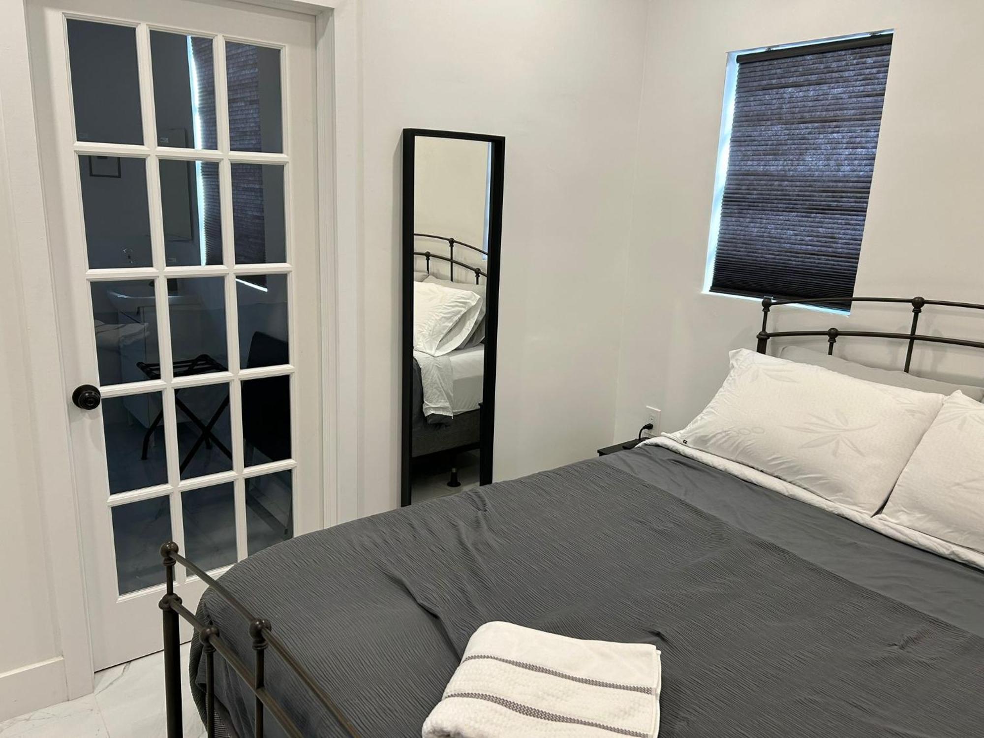 Private Rooms Close To Miami Airport - Free Parking - 01 Екстер'єр фото