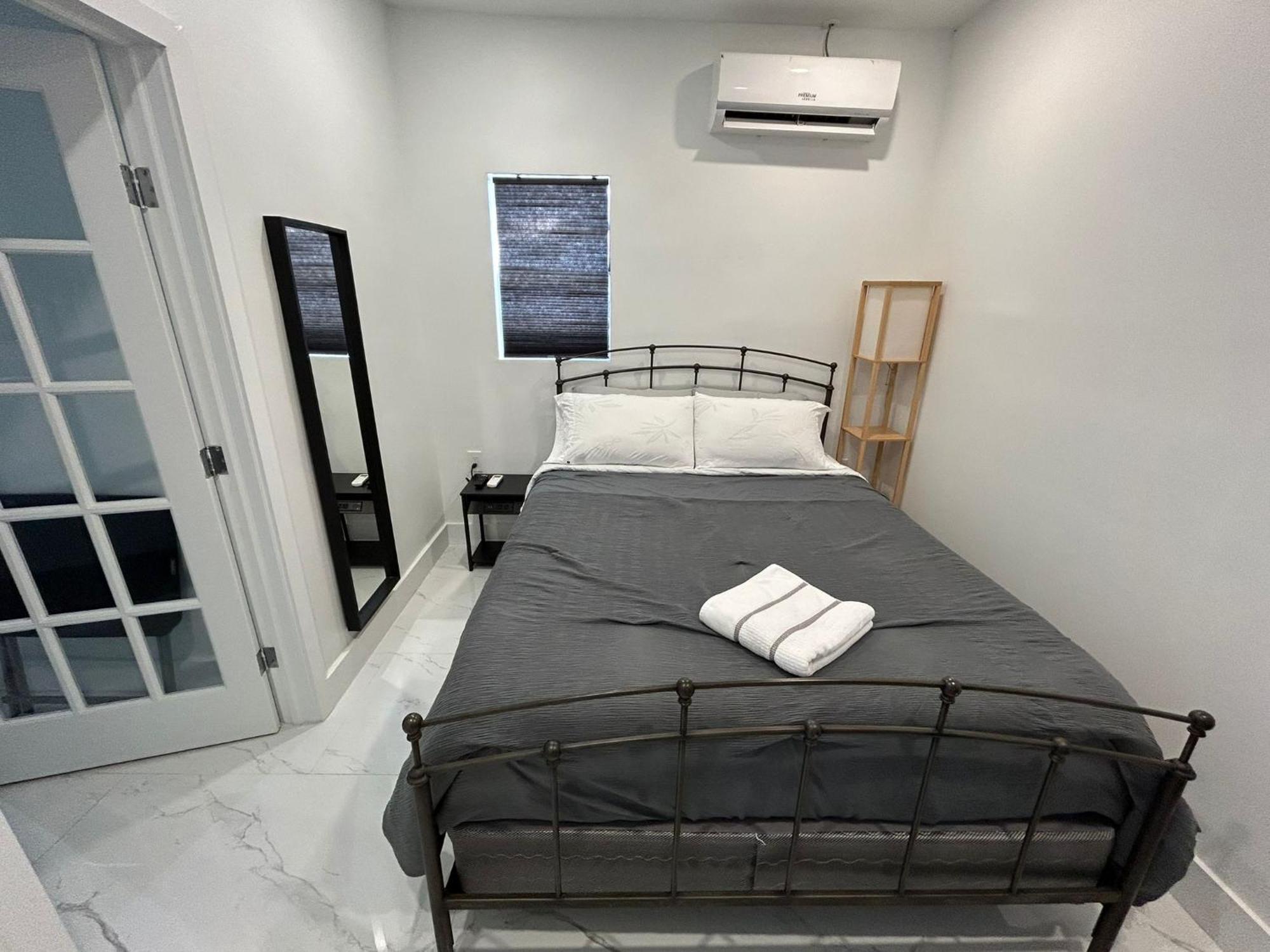 Private Rooms Close To Miami Airport - Free Parking - 01 Екстер'єр фото